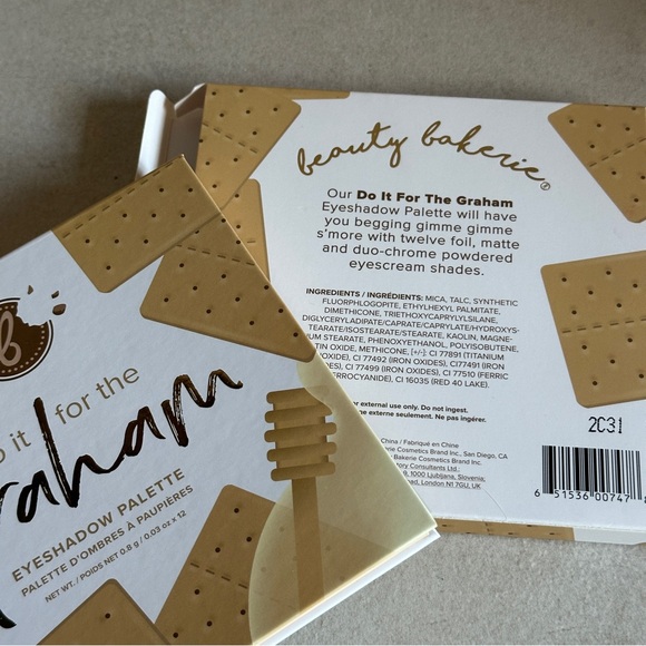 Beauty Bakerie Do It For The Graham Eyeshadow Palette 12 Shades Matte & Shimmer - Picture 5 of 5